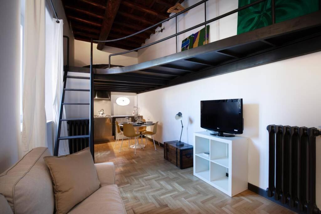 Rufina Open Space Apartment *